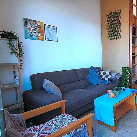 Szálloda Arodes Asteria Volunteer & Youth Eco-house