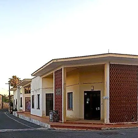 Arodes Asteria Volunteer & Youth Eco-house Hotel
